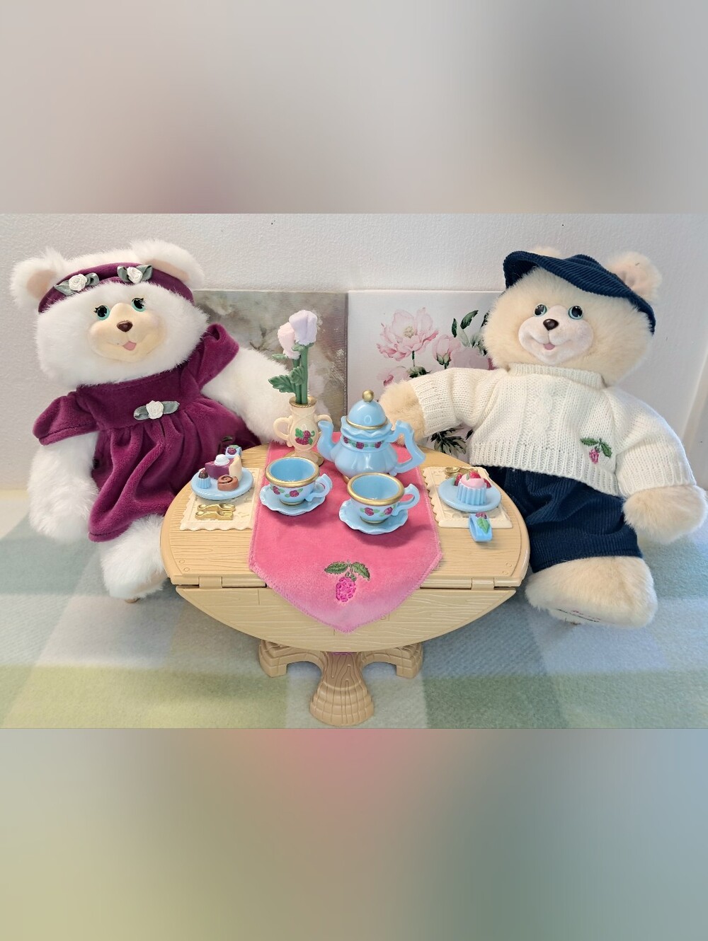 Fisher-Price Briarberry Maggieberry & Benberry Bears + Dining Room Set 1998